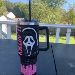 SPIRIT HALLOWEEN Ghostface Tumbler